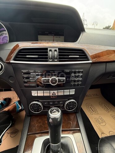 Mercedes C 250 2014, 131,000 km - 1.8 л - Bakı