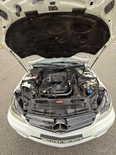 Mercedes C 250 2014, 131,000 km - 1.8 л - Bakı