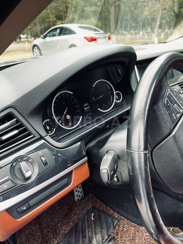 BMW 520 2013, 218,000 km - 2.0 l - Sumqayıt