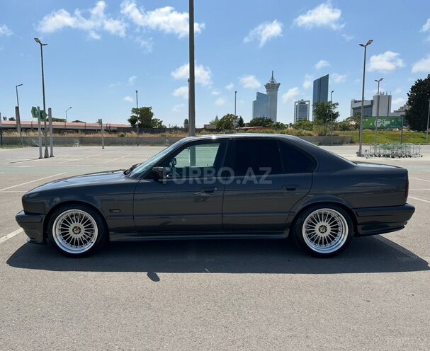 BMW 520 1994, 300,000 km - 2.0 l - Bakı