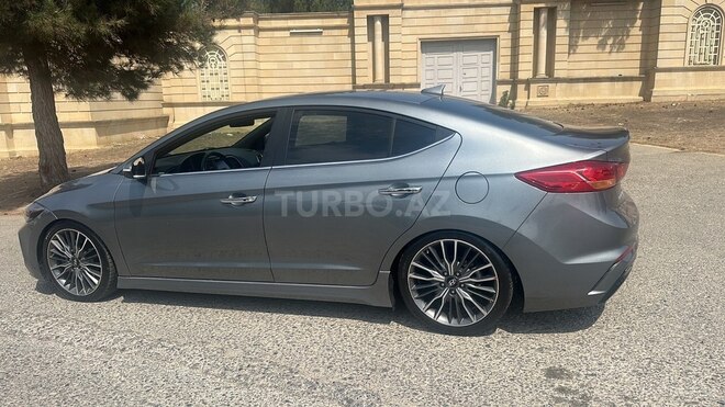 Hyundai Elantra 2018, 143,232 km - 1.6 л - Bakı