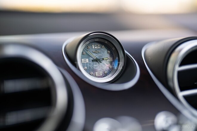 Bentley Bentayga 2018, 42,000 km - 4.0 l - Bakı