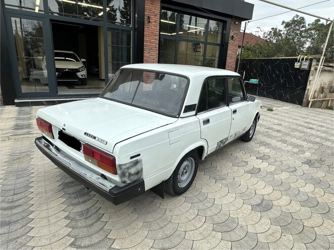 LADA (VAZ) 2107 2003, 250,000 km - 1.6 л - Salyan