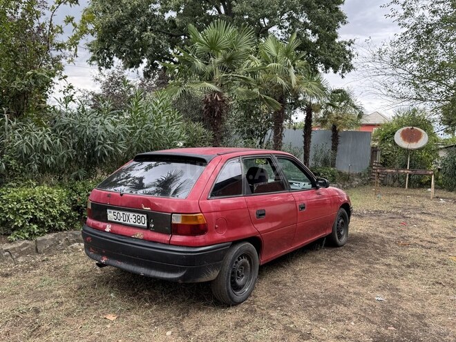 Opel Astra 1997, 324,000 km - 1.8 l - Bakı