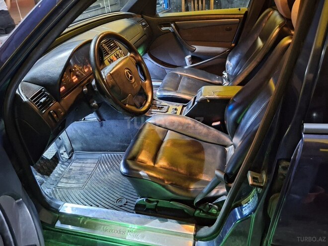 Mercedes C 200 1998, 332,876 km - 2.2 l - Bakı