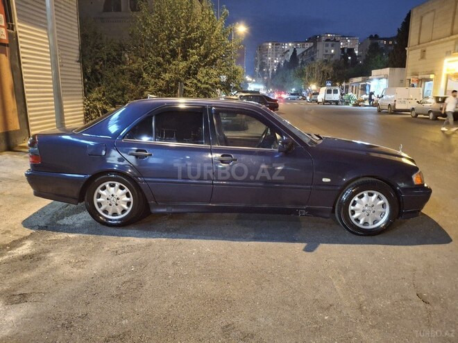 Mercedes C 200 1998, 332,876 km - 2.2 l - Bakı