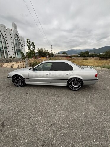 BMW 735 1998, 465,000 km - 3.5 l - Şəki
