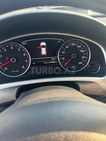 Volkswagen Touareg 2012, 127,000 km - 3.6 l - Bakı