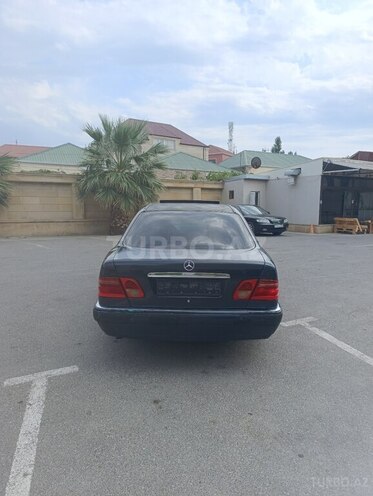 Mercedes E 230 1996, 225,000 km - 2.3 l - Bakı
