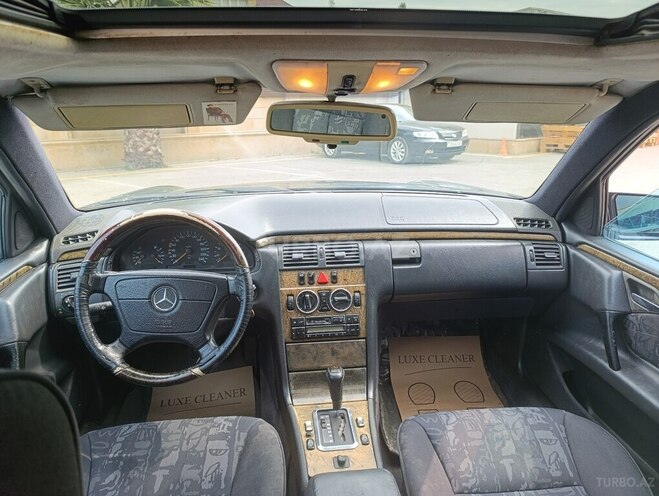 Mercedes E 230 1996, 225,000 km - 2.3 l - Bakı