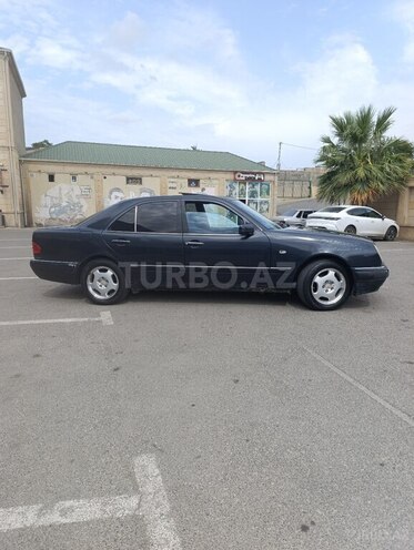 Mercedes E 230 1996, 225,000 km - 2.3 l - Bakı