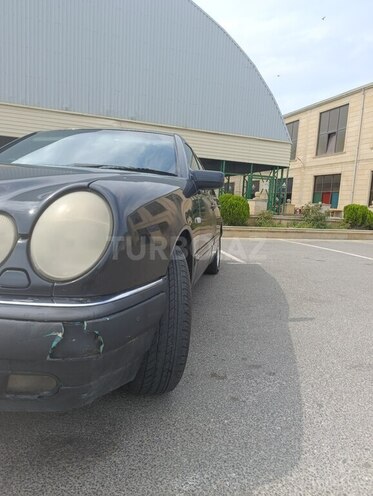 Mercedes E 230 1996, 225,000 km - 2.3 l - Bakı