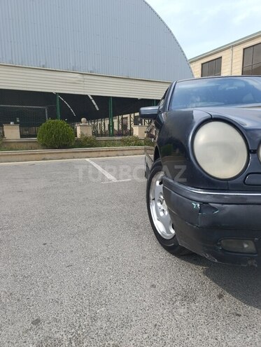 Mercedes E 230 1996, 225,000 km - 2.3 l - Bakı