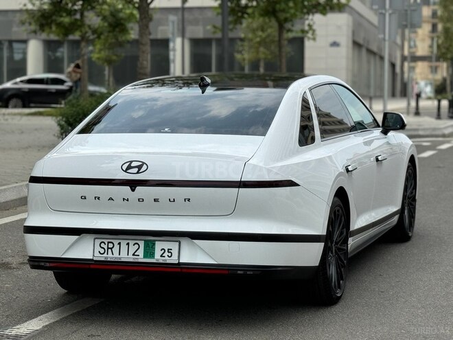 Hyundai Grandeur 2023, 5,200 km - 1.6 l - Bakı