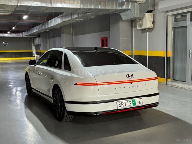 Hyundai Grandeur 2023, 5,200 km - 1.6 l - Bakı