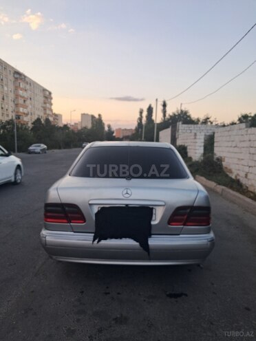 Mercedes E 220 1998, 484,484 km - 2.2 l - Bakı