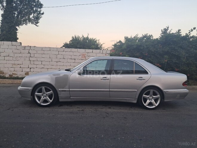 Mercedes E 220 1998, 484,484 km - 2.2 l - Bakı
