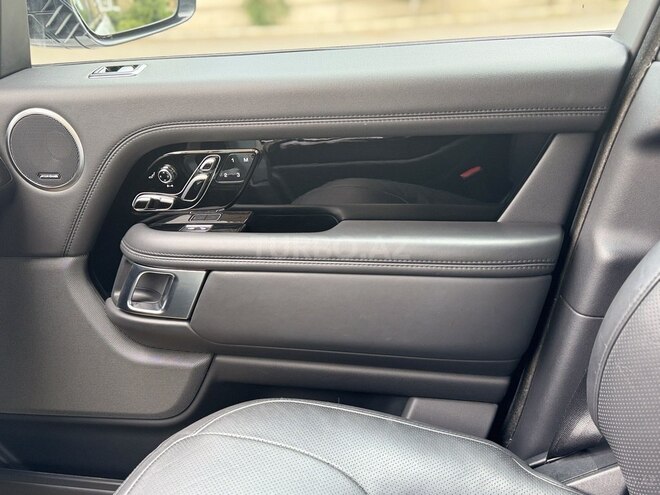 Land Rover Range Rover 2019, 121,000 km - 3.0 l - Bakı