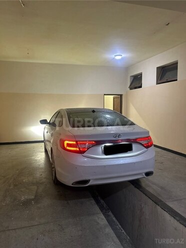 Hyundai Grandeur 2013, 240,000 km - 3.0 l - Qusar