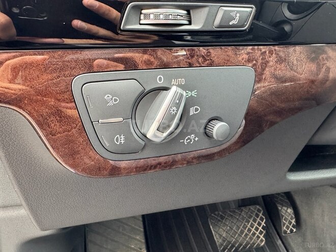 Audi Q7 2019, 81,000 km - 2.0 л - Bakı