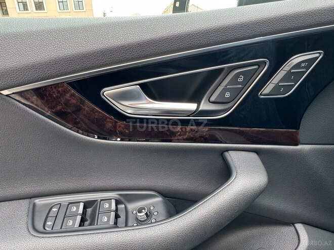 Audi Q7 2019, 81,000 km - 2.0 л - Bakı