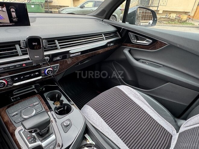 Audi Q7 2019, 81,000 km - 2.0 л - Bakı