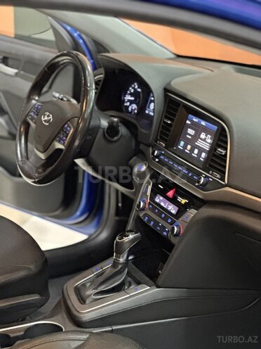Hyundai Elantra 2017, 120,000 km - 2.0 l - Sumqayıt