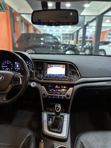 Hyundai Elantra 2017, 120,000 km - 2.0 l - Sumqayıt