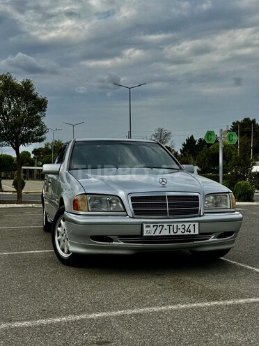 Mercedes C 220 2000, 407,000 km - 2.2 l - Bakı