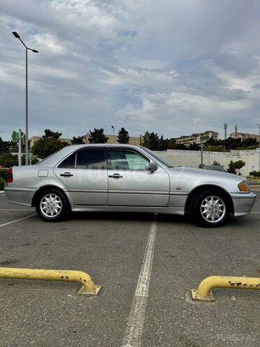 Mercedes C 220 2000, 407,000 km - 2.2 l - Bakı