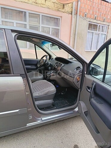 Renault Scenic 2005, 445,000 km - 1.5 l - Qusar