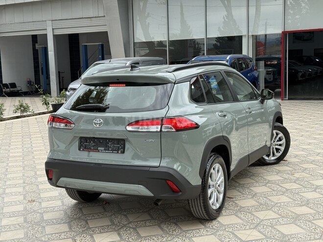 Toyota Corolla Cross-8