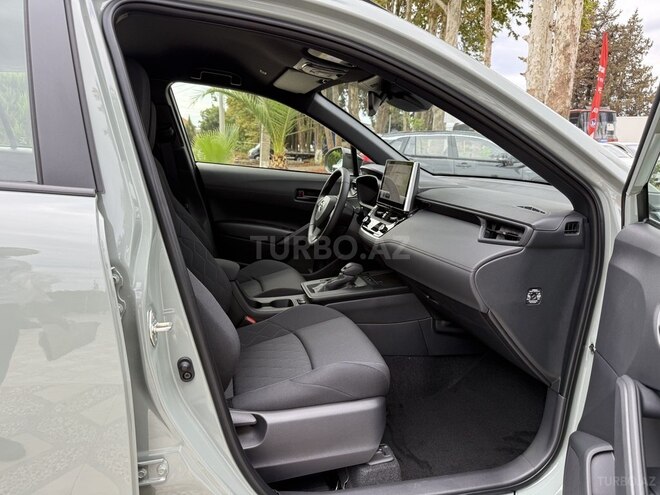 Toyota Corolla Cross-15