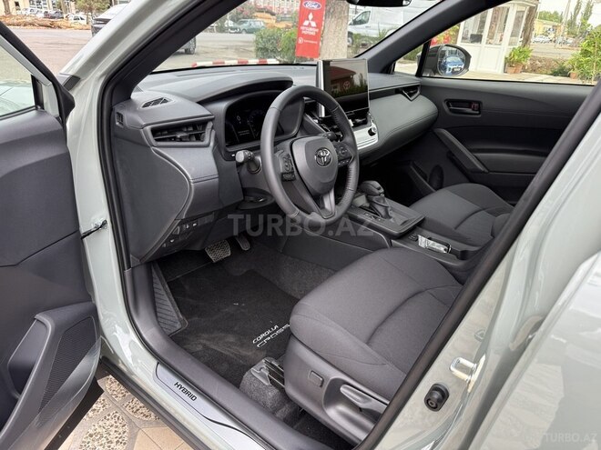 Toyota Corolla Cross-9