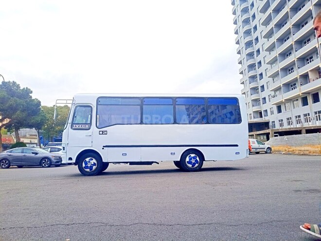 Iveco Otoyol 2006, 295,650 km - 3.9 l - Bakı