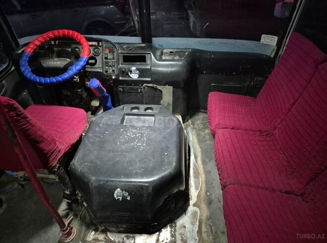 Iveco Otoyol 2006, 295,650 km - 3.9 l - Bakı