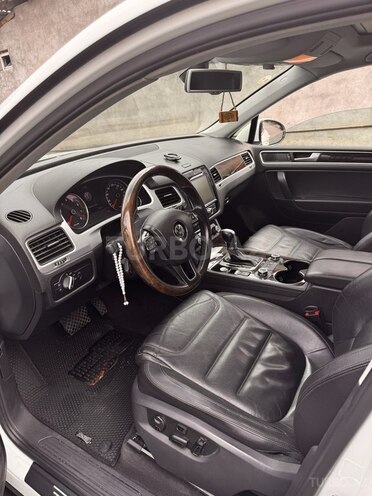 Volkswagen Touareg 2012, 147,000 km - 3.6 l - Qax