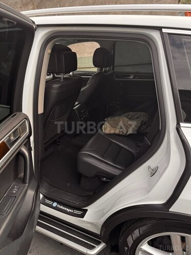 Volkswagen Touareg 2012, 147,000 km - 3.6 l - Qax