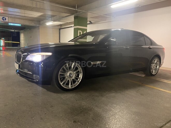 BMW 750 2010, 89,000 km - 4.4 л - Bakı