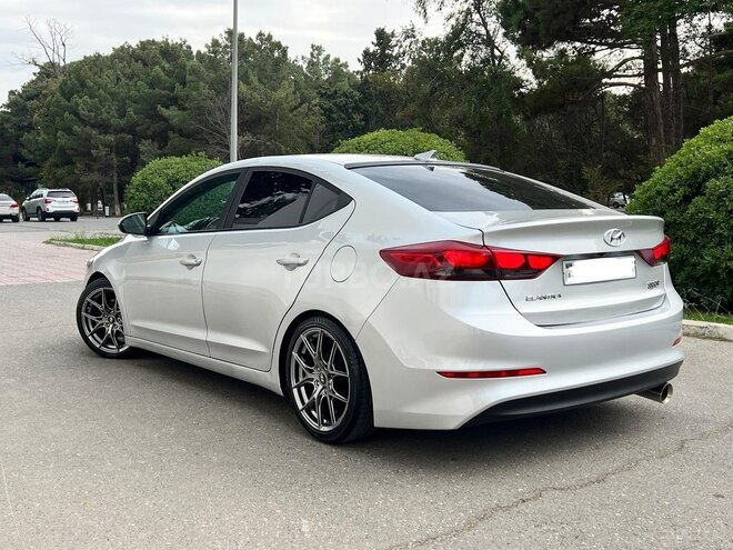 Hyundai Elantra 2017, 259,104 km - 2.0 l - Sumqayıt