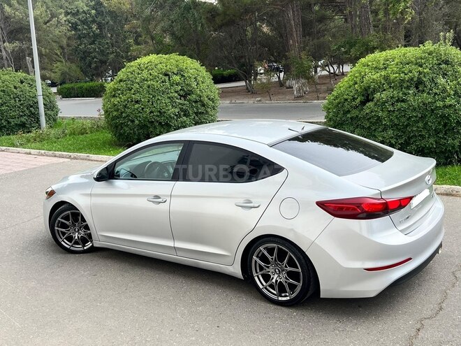 Hyundai Elantra 2017, 259,104 km - 2.0 l - Sumqayıt