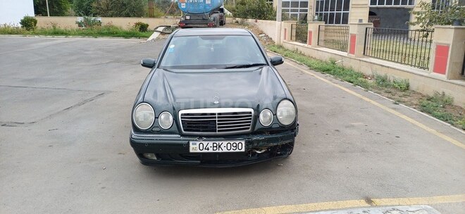 Mercedes E 240 1998, 342,160 km - 2.4 l - Ağcabədi