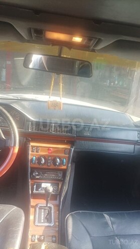 Mercedes E 280 1994, 350,000 km - 2.8 l - Bakı