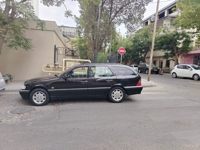Mercedes C 180 1999, 238,000 km - 1.8 l - Bakı