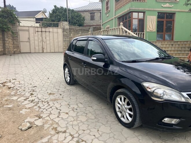 Kia Ceed 2010, 290,000 km - 1.6 л - Bakı