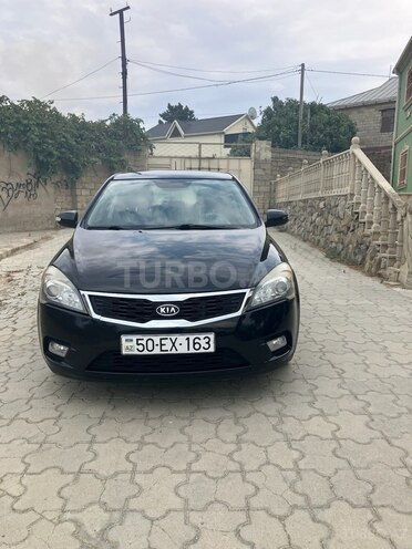 Kia Ceed 2010, 290,000 km - 1.6 л - Bakı