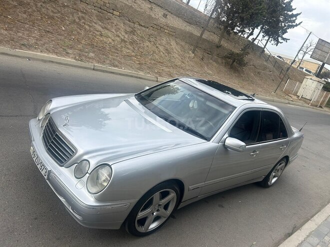Mercedes E 240 1999, 282,149 km - 2.4 l - Bakı