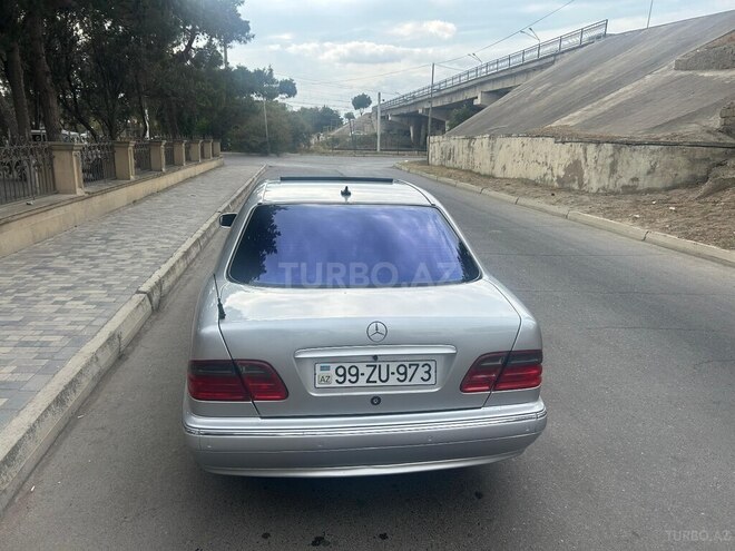 Mercedes E 240 1999, 282,149 km - 2.4 l - Bakı
