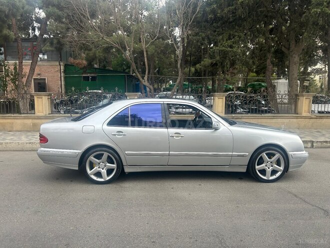 Mercedes E 240 1999, 282,149 km - 2.4 l - Bakı