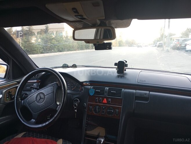 Mercedes E 290 1996, 603,355 km - 2.9 l - Bakı